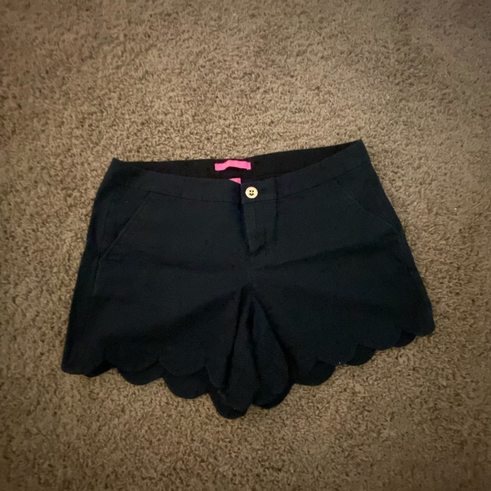 Lilly Pulitzer Onyx Buttercup Shorts